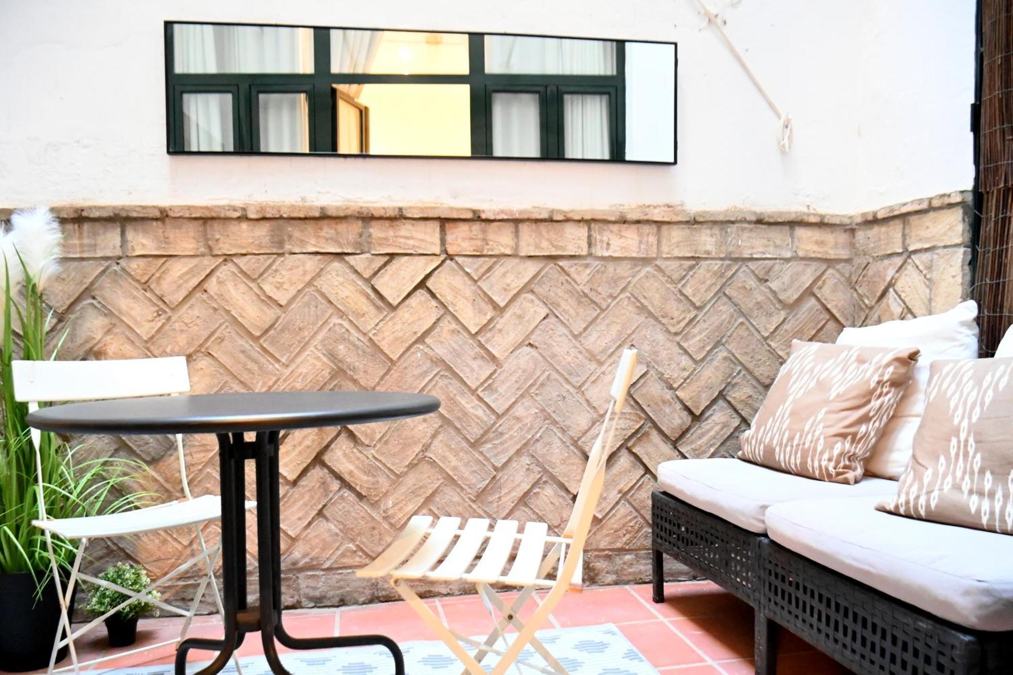 Tu Casa Con Patio En La Alameda Lägenhet Sevilla Rum bild